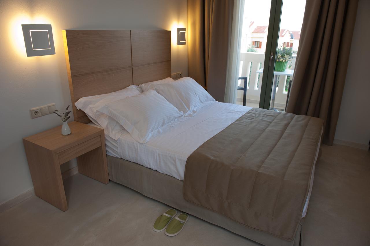 Aphrodite Samos Suites Marathokampos Exterior photo