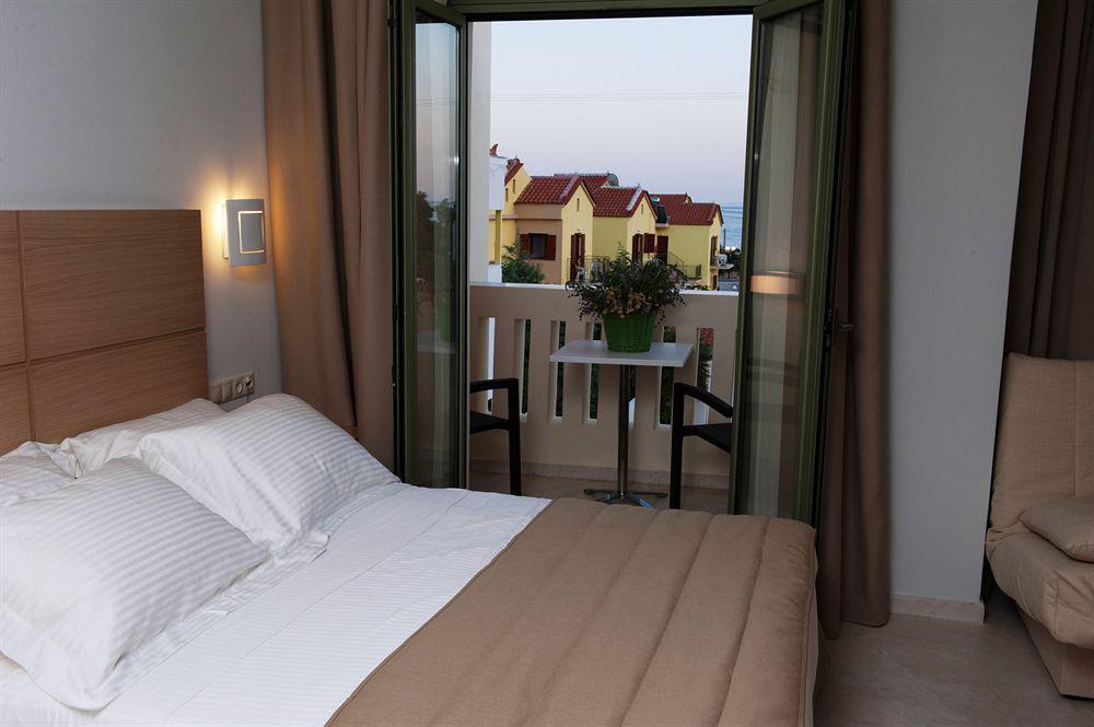 Aphrodite Samos Suites Marathokampos Exterior photo